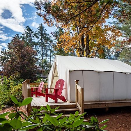 Lodge At Schroon Lake Exterior photo