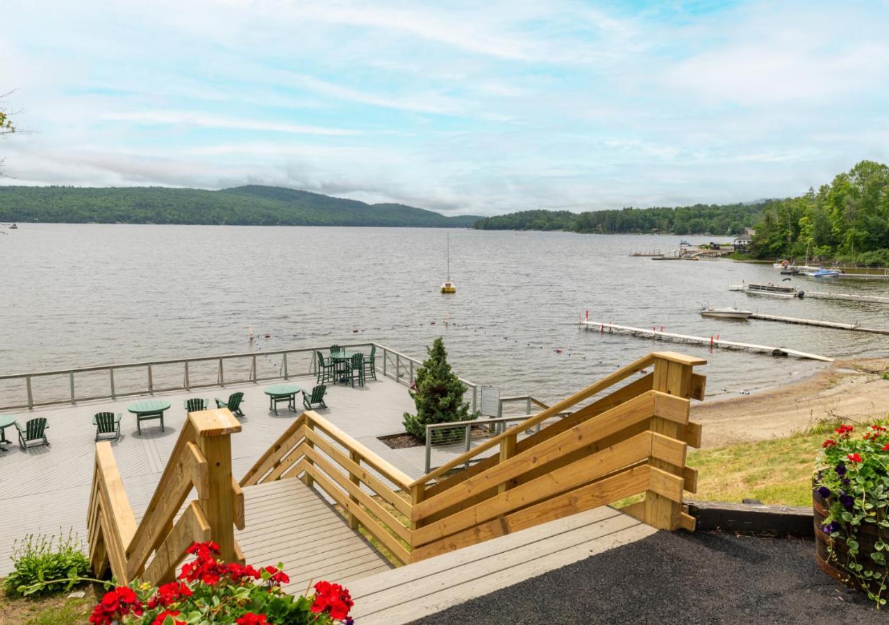 Lodge At Schroon Lake Exterior photo