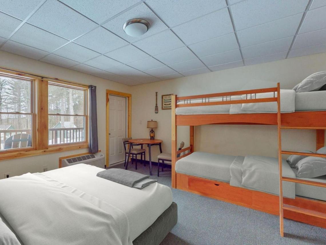 Lodge At Schroon Lake Exterior photo