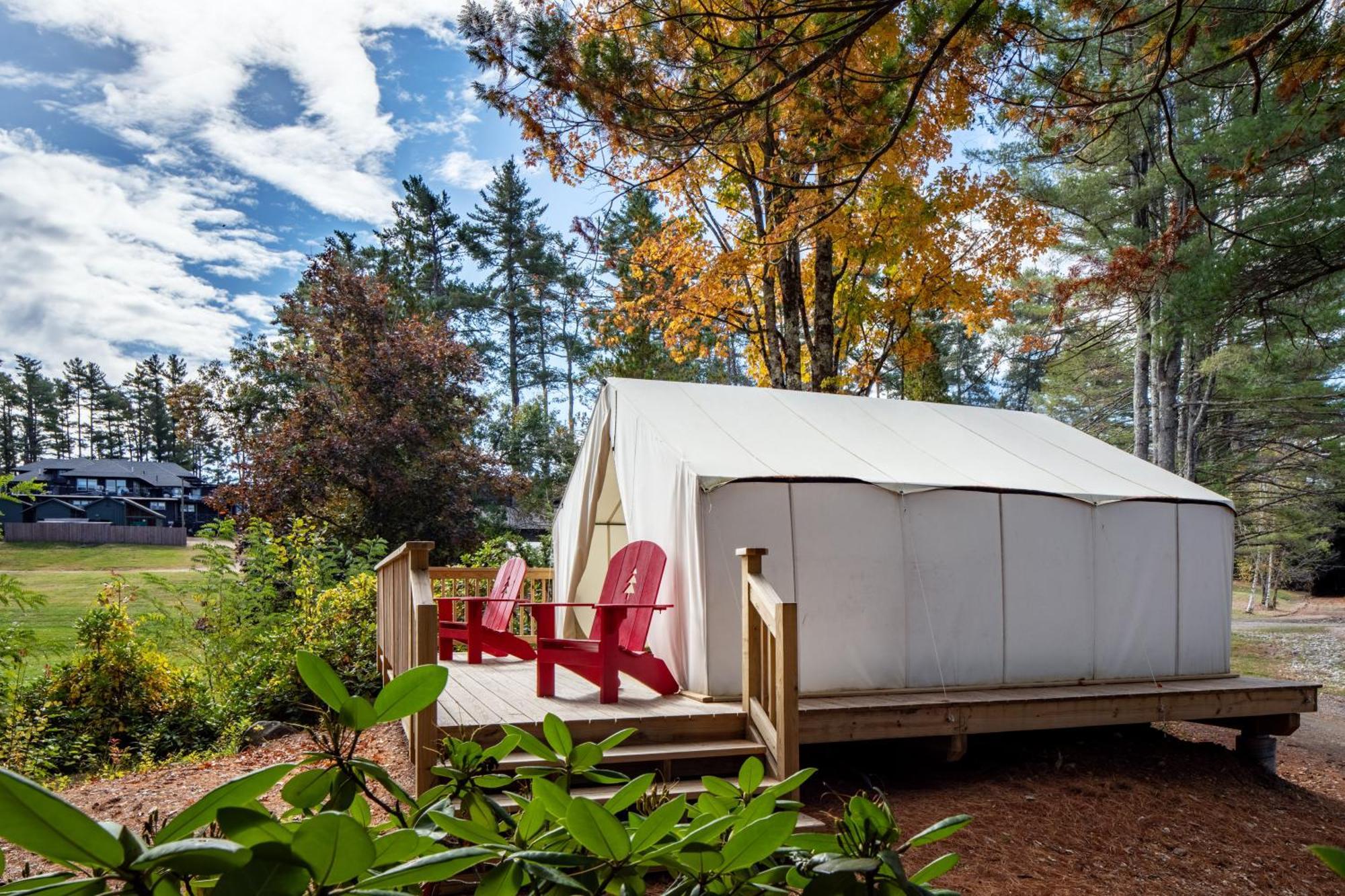 Lodge At Schroon Lake Exterior photo