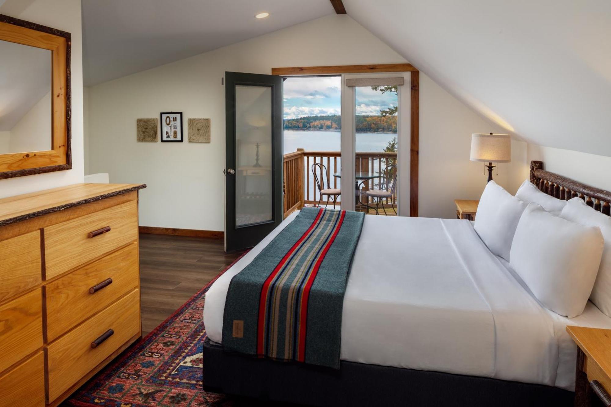 Lodge At Schroon Lake Exterior photo
